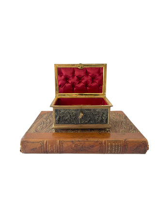 French jewlery casket with key